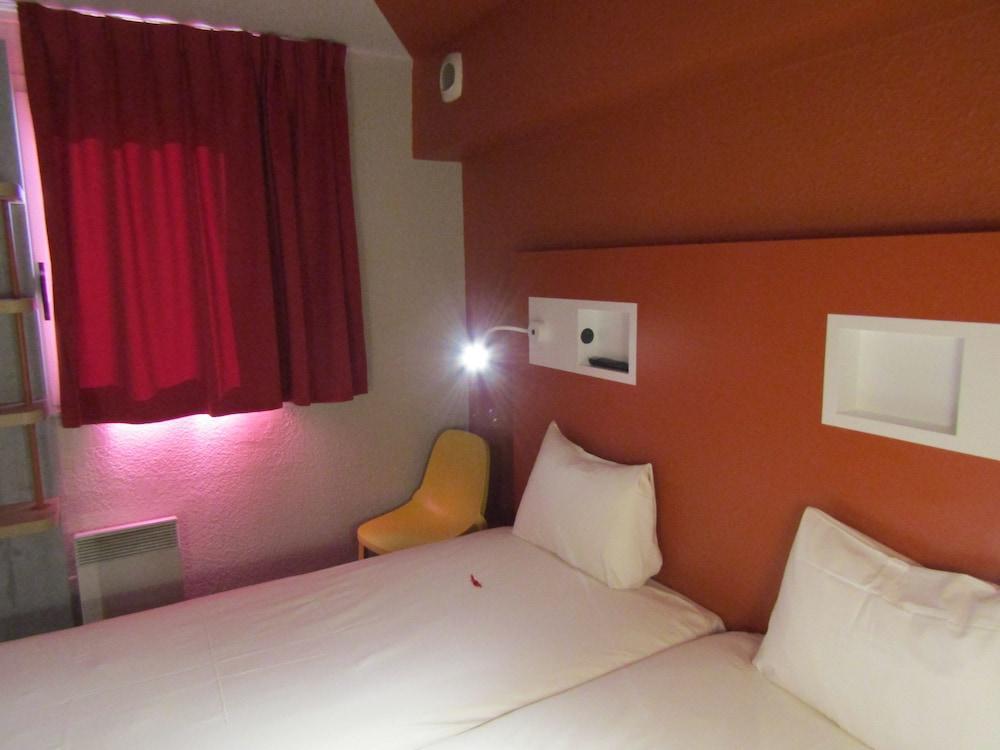 Ibis Budget Chilly-Mazarin Les Champarts Buitenkant foto