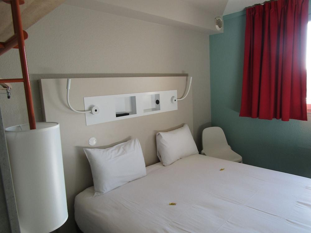 Ibis Budget Chilly-Mazarin Les Champarts Buitenkant foto