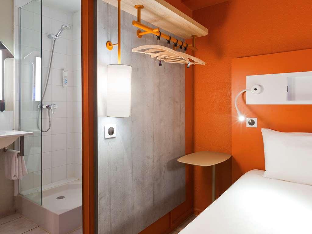 Ibis Budget Chilly-Mazarin Les Champarts Kamer foto