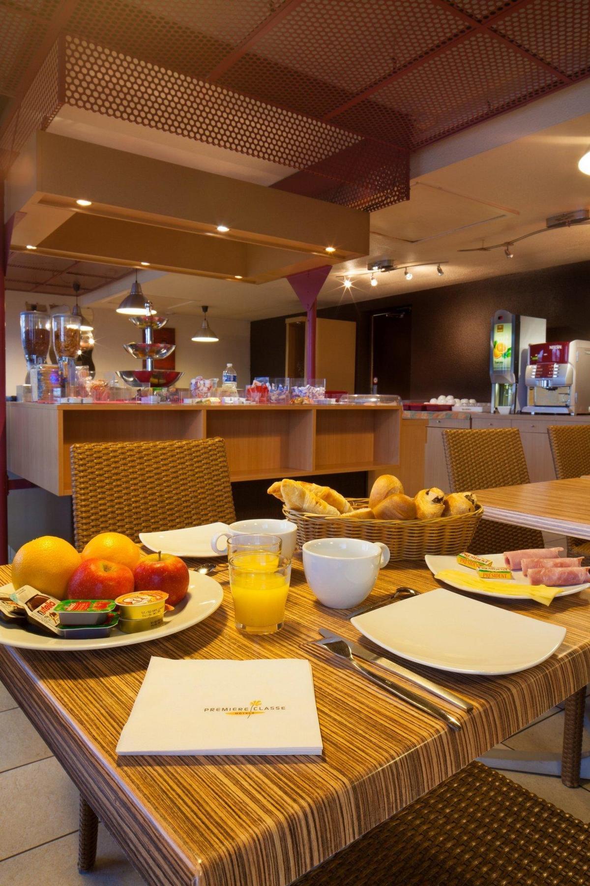 Ibis Budget Chilly-Mazarin Les Champarts Buitenkant foto